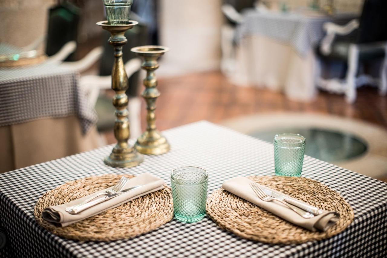 Pazo Los Escudos Hotel Spa & Resort Vigo Exteriér fotografie A place setting
